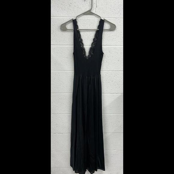 Vintage Black Nightgown - Picture 2 of 2